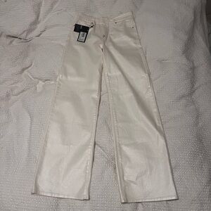 NWT PAIGE Sasha Jeans